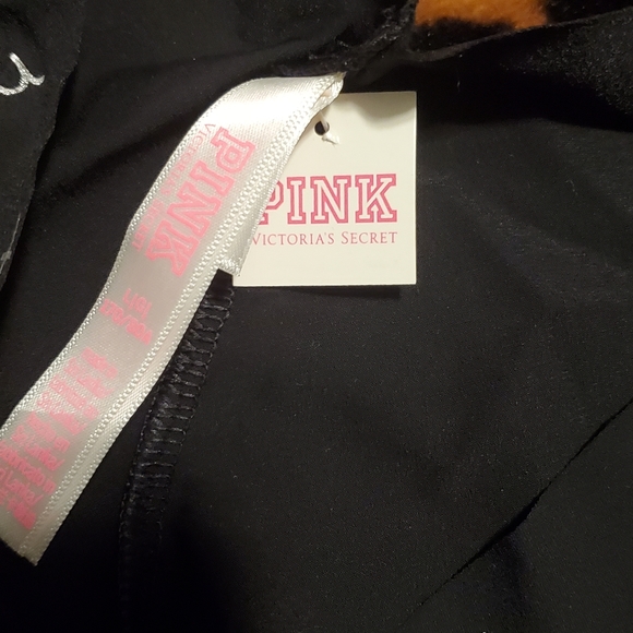 NWT no show panties - Picture 5 of 5